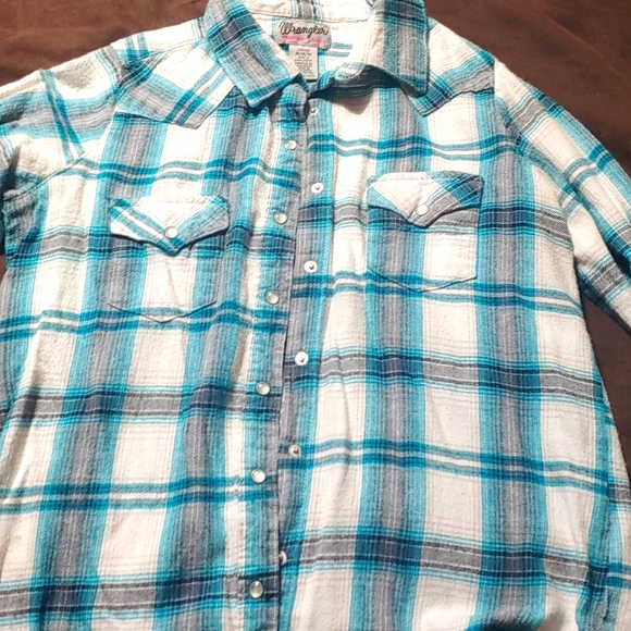 Soft pearl snap - Picture 1 of 2